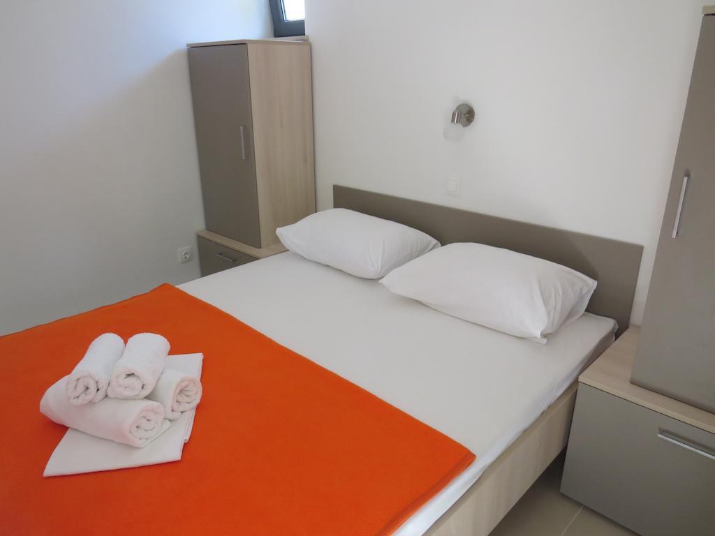 Camping Mia Bungalow & Mobile Home บีโอกราดนาโมรู ห้อง รูปภาพ